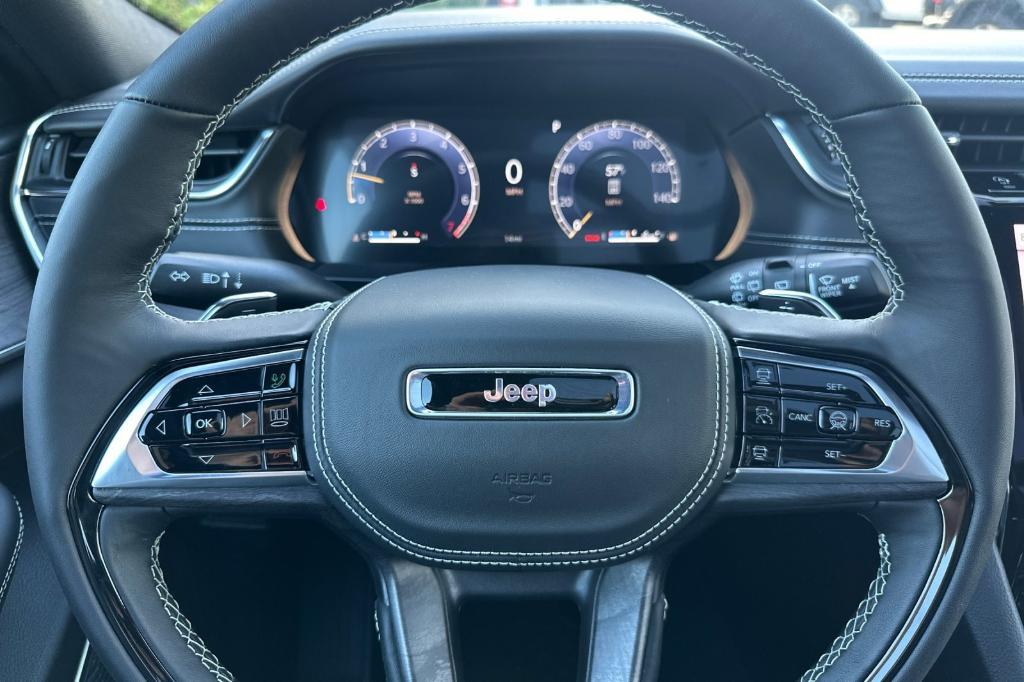 new 2025 Jeep Grand Cherokee car, priced at $66,030