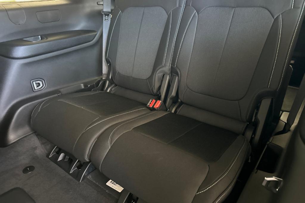 new 2025 Jeep Grand Cherokee L car, priced at $44,125
