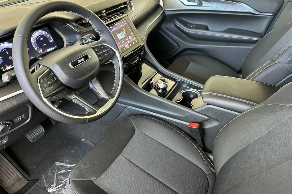 new 2025 Jeep Grand Cherokee L car, priced at $44,125