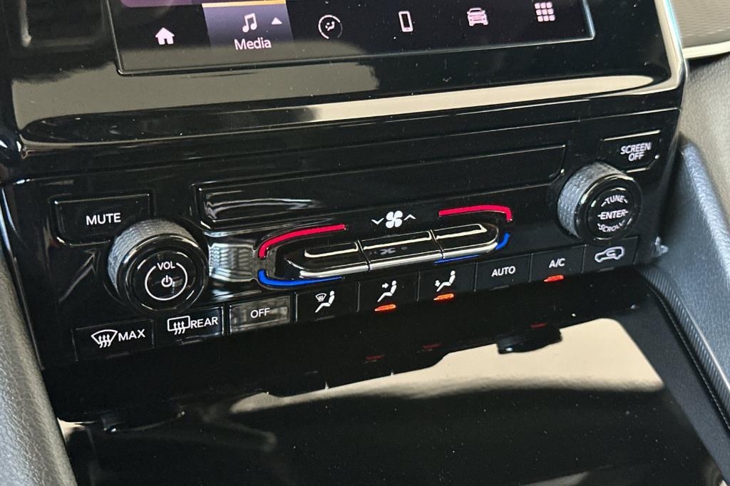 new 2025 Jeep Grand Cherokee L car, priced at $44,125