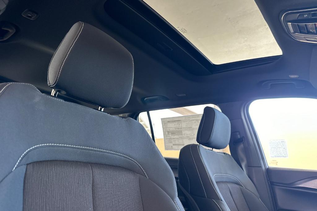 new 2025 Jeep Grand Cherokee L car, priced at $44,125