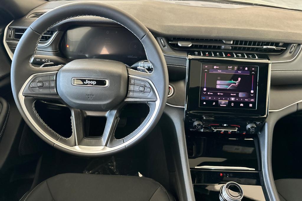 new 2025 Jeep Grand Cherokee L car, priced at $44,125