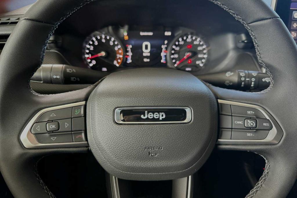 new 2025 Jeep Compass car, priced at $32,355