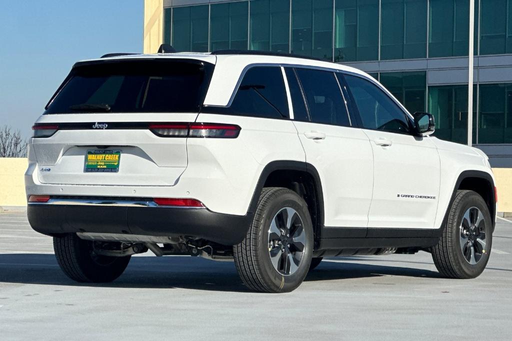 new 2025 Jeep Grand Cherokee 4xe car, priced at $62,285