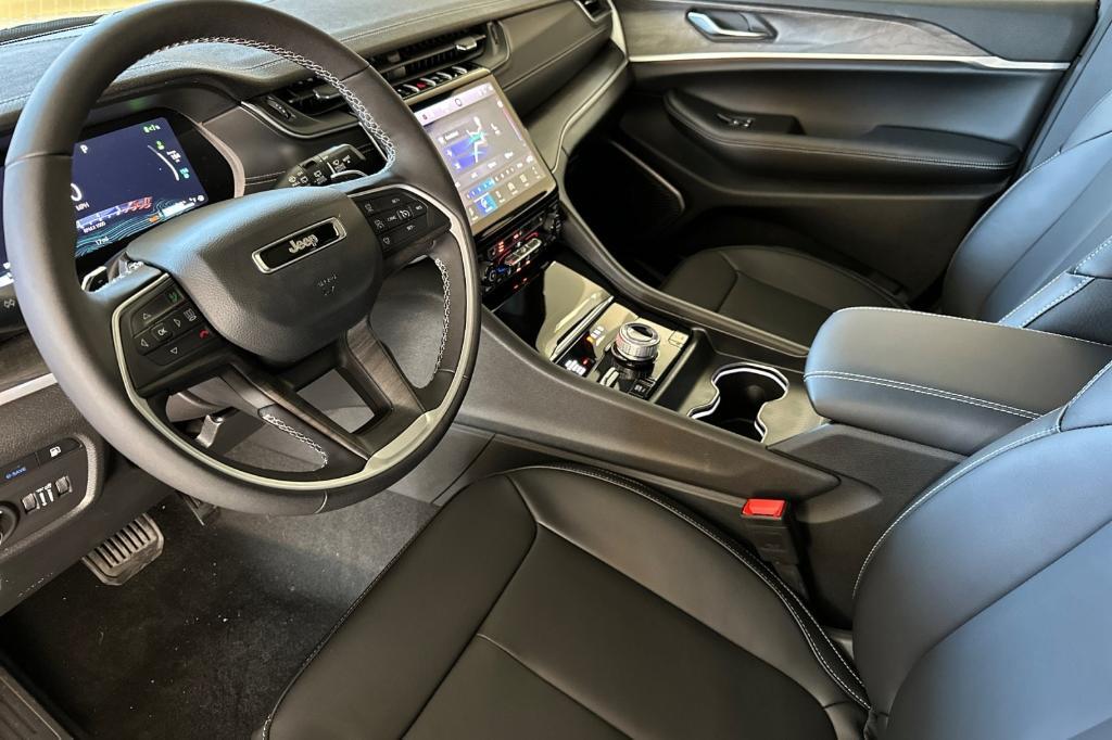 new 2025 Jeep Grand Cherokee 4xe car, priced at $62,285