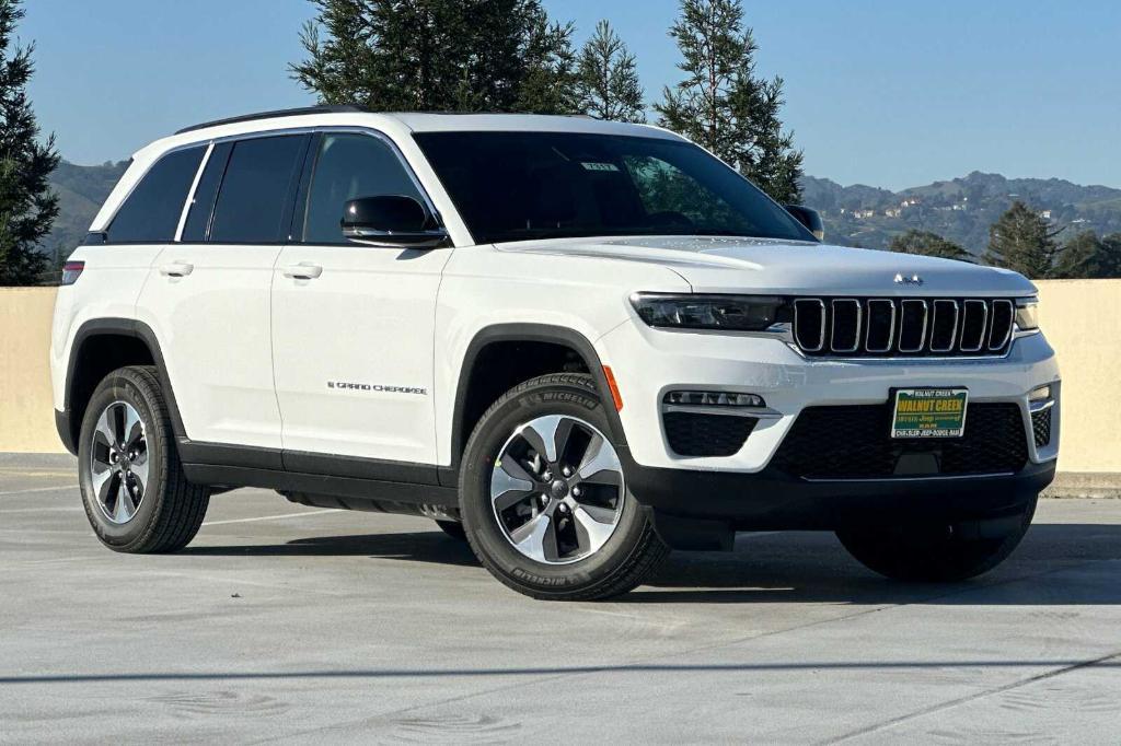 new 2025 Jeep Grand Cherokee 4xe car, priced at $62,285