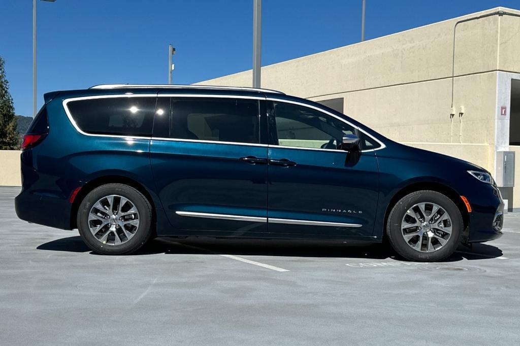 new 2025 Chrysler Pacifica Hybrid car, priced at $62,275