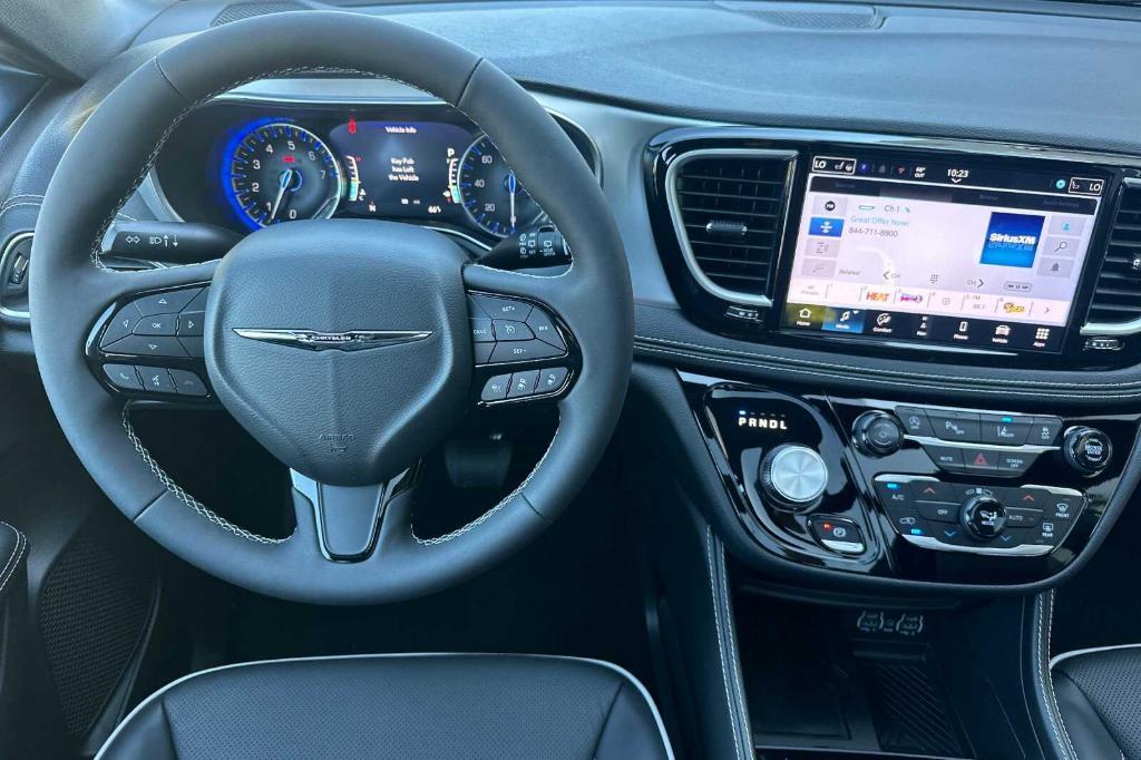 new 2025 Chrysler Pacifica car, priced at $51,265
