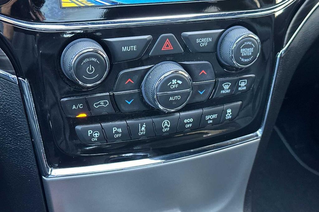 used 2021 Jeep Grand Cherokee car, priced at $28,000