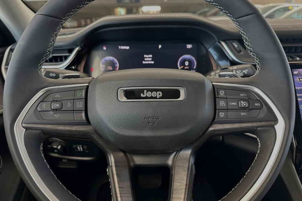 new 2024 Jeep Grand Cherokee L car, priced at $59,460