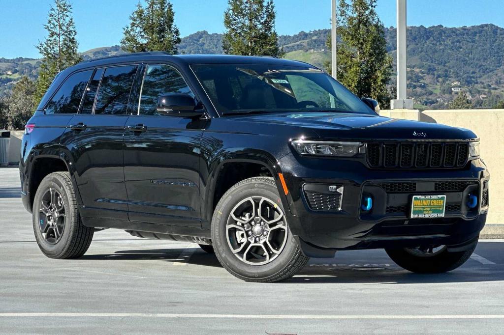 new 2025 Jeep Grand Cherokee 4xe car, priced at $65,875