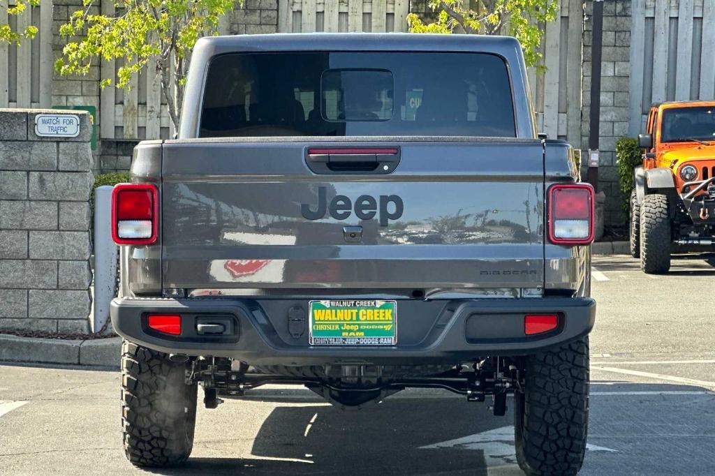 new 2025 Jeep Gladiator car, priced at $51,945