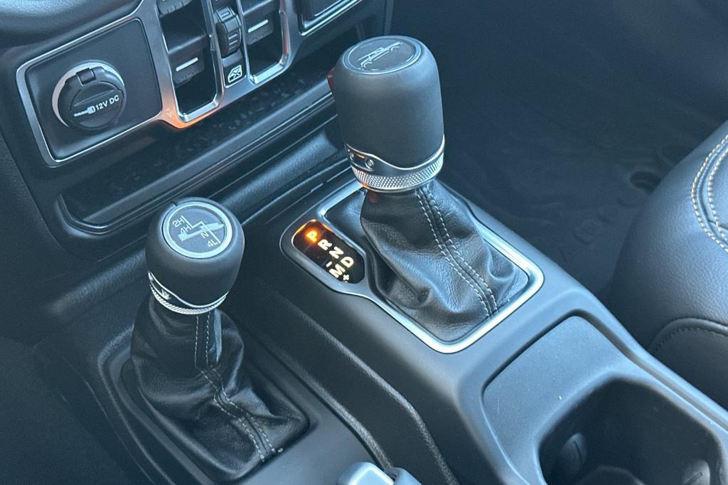 new 2025 Jeep Gladiator car, priced at $51,945