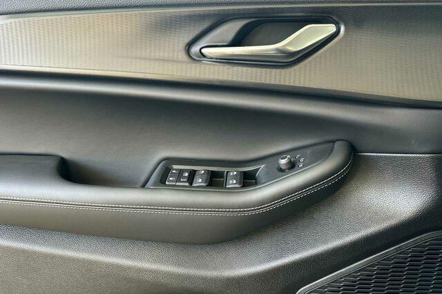 new 2025 Jeep Grand Cherokee car, priced at $47,025