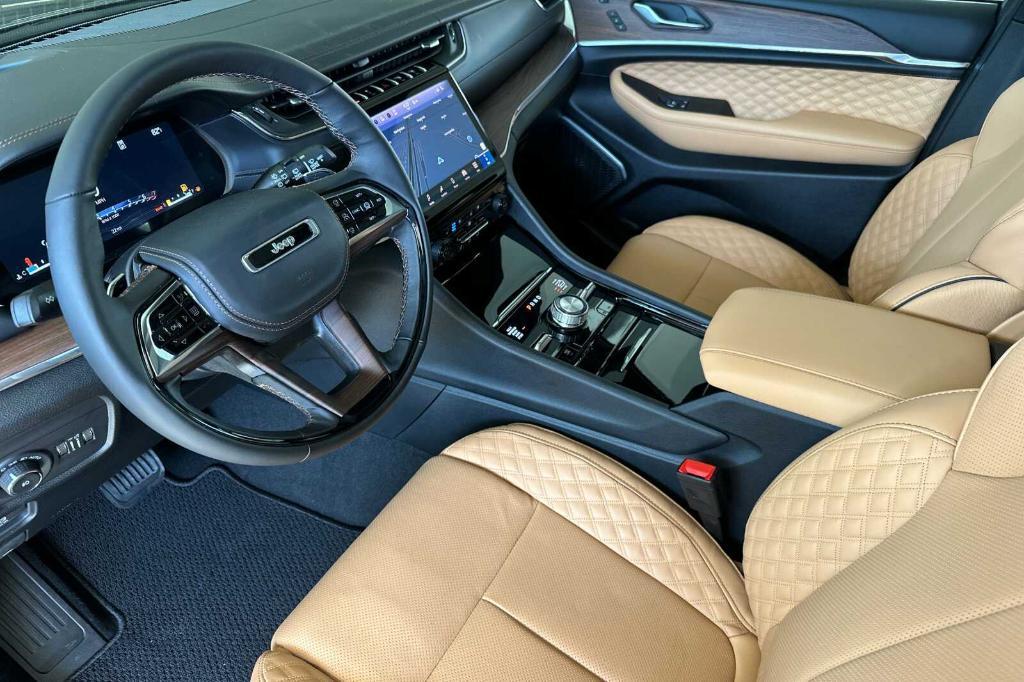 new 2025 Jeep Grand Cherokee L car, priced at $68,540