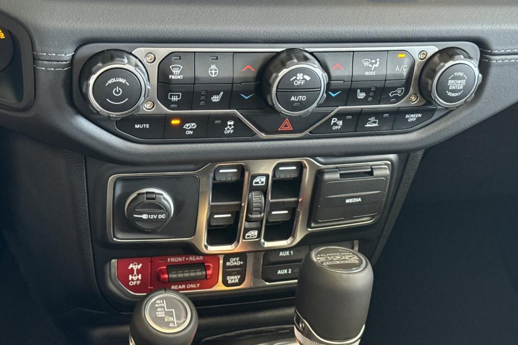new 2025 Jeep Wrangler car, priced at $107,980