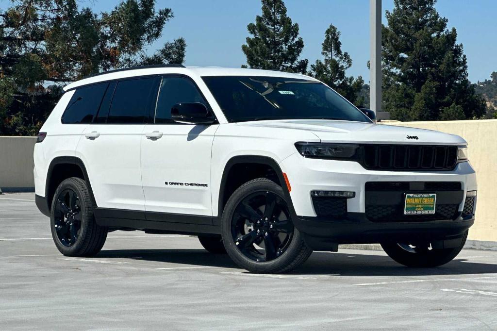 new 2025 Jeep Grand Cherokee L car, priced at $52,620