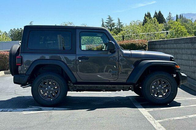new 2025 Jeep Wrangler car, priced at $46,535