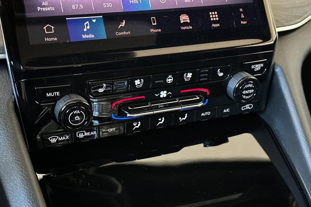new 2025 Jeep Grand Cherokee 4xe car, priced at $67,000