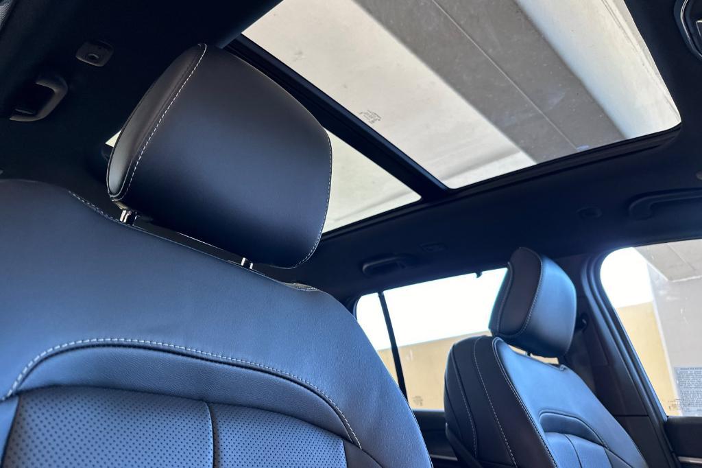 new 2025 Jeep Grand Cherokee 4xe car, priced at $67,000