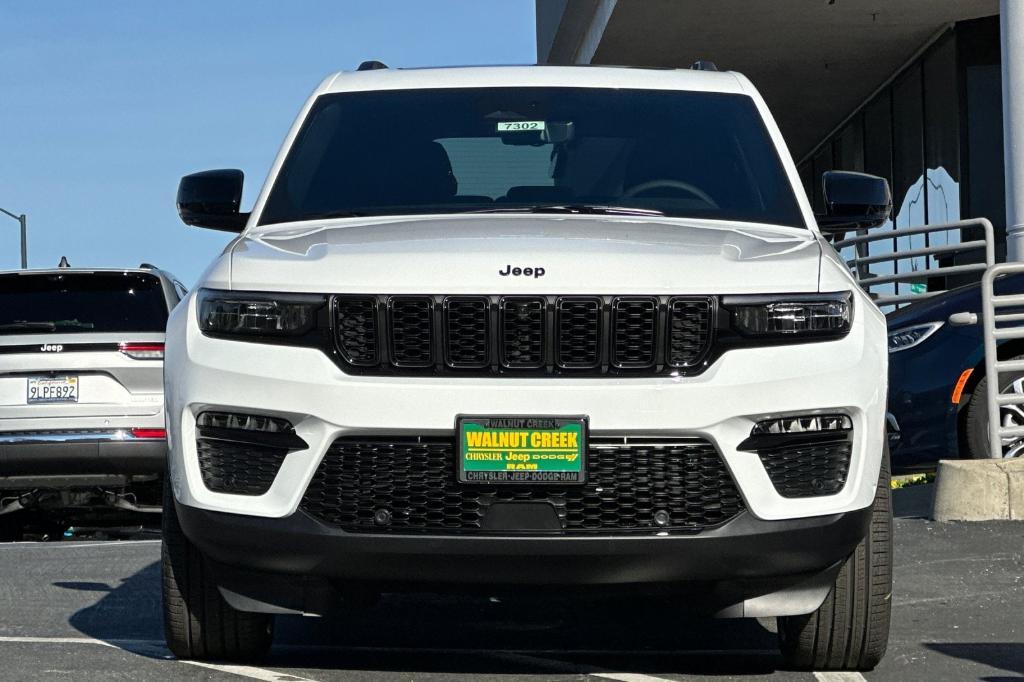 new 2025 Jeep Grand Cherokee car, priced at $54,865