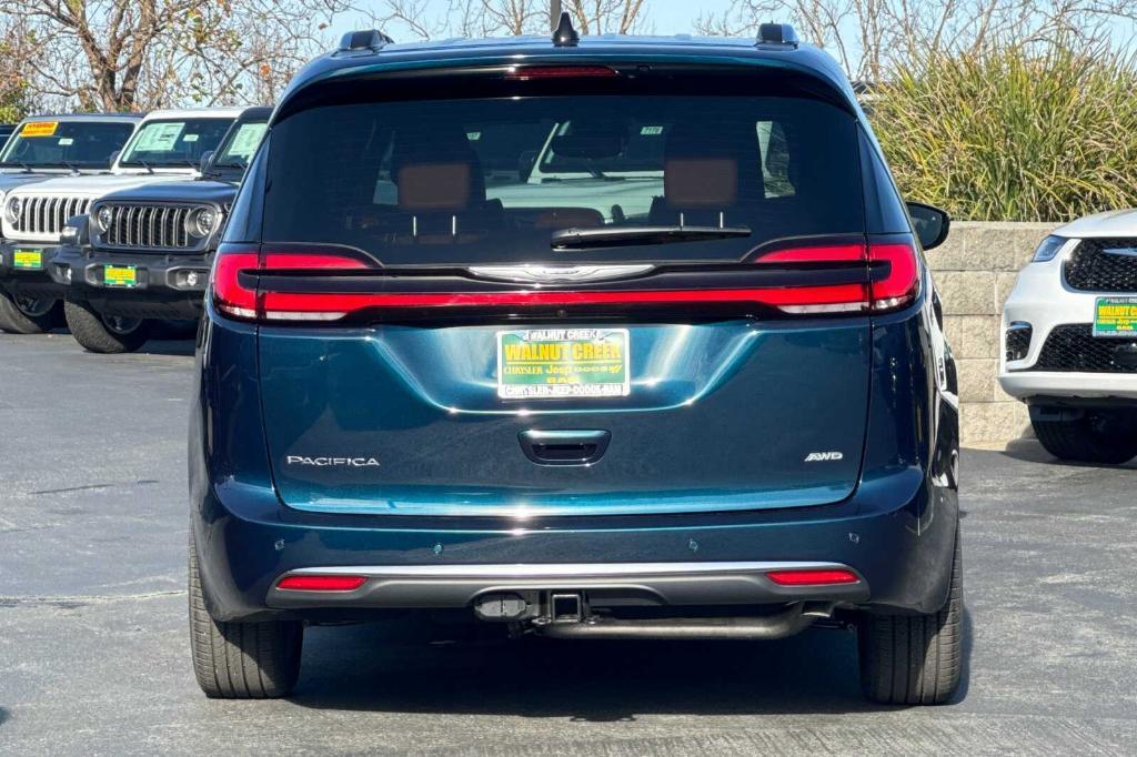 new 2025 Chrysler Pacifica car, priced at $60,615