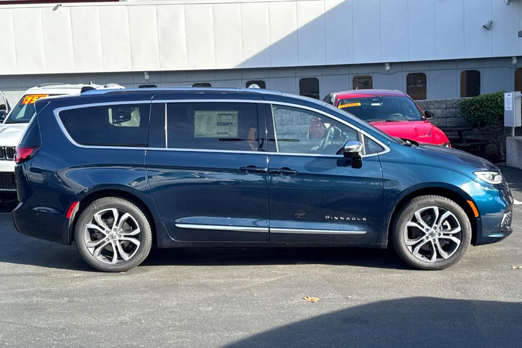 new 2025 Chrysler Pacifica car, priced at $60,615