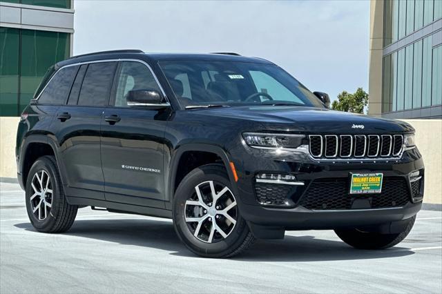 new 2024 Jeep Grand Cherokee car, priced at $55,735