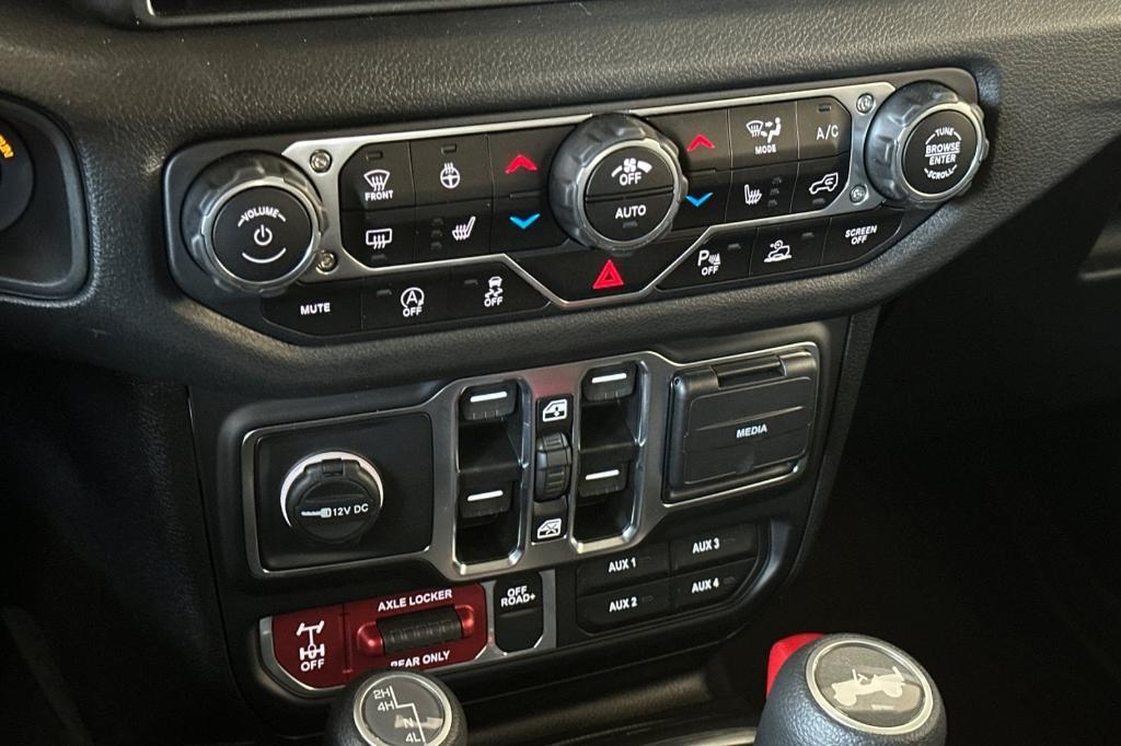 new 2025 Jeep Wrangler car, priced at $55,225