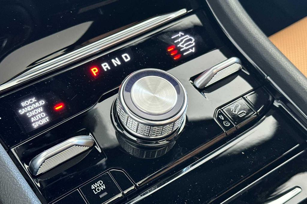 new 2025 Jeep Grand Cherokee car, priced at $69,950