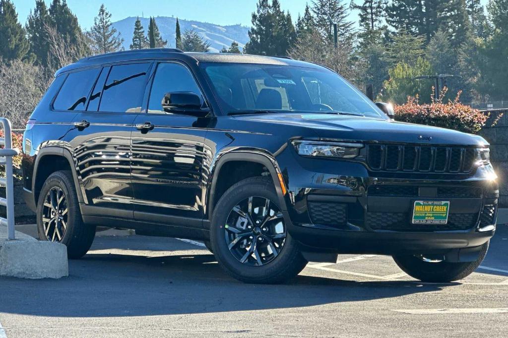 new 2025 Jeep Grand Cherokee L car, priced at $49,525