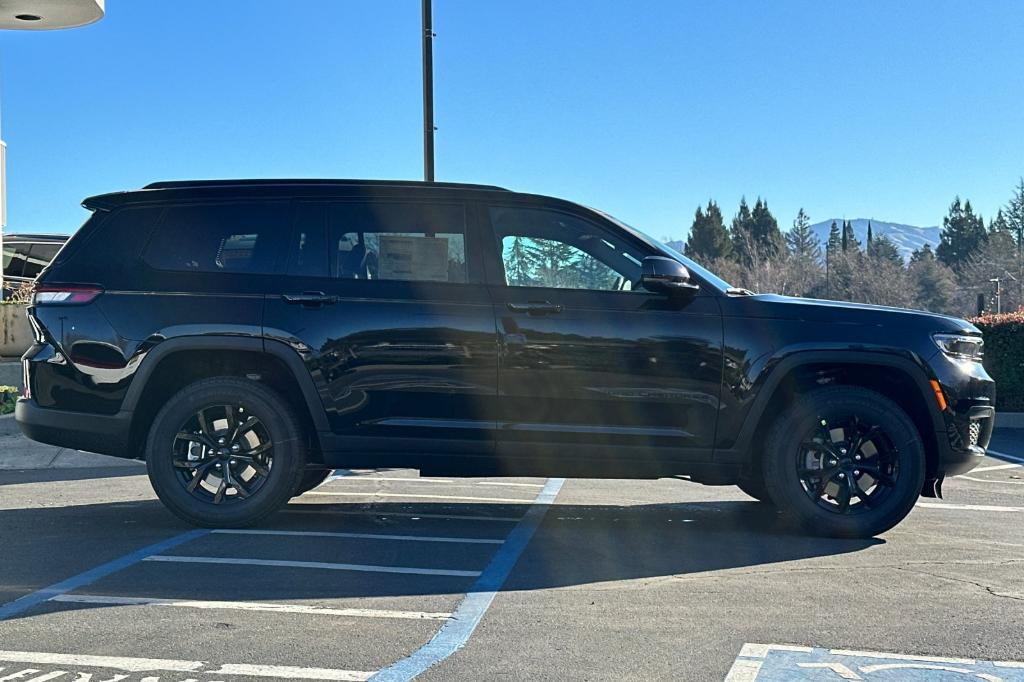 new 2025 Jeep Grand Cherokee L car, priced at $49,525