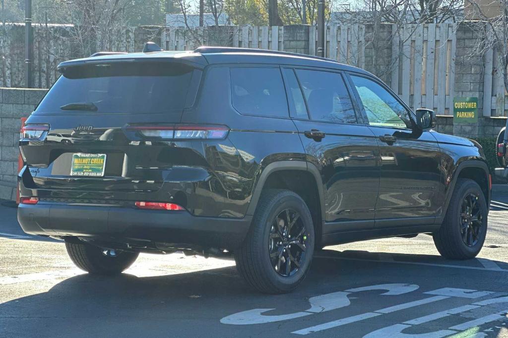 new 2025 Jeep Grand Cherokee L car, priced at $49,525