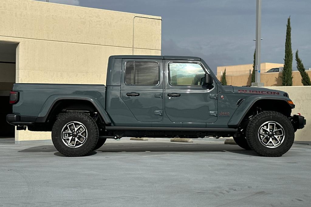 new 2025 Jeep Gladiator car, priced at $64,315