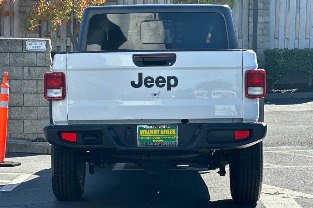 used 2023 Jeep Gladiator car, priced at $31,700