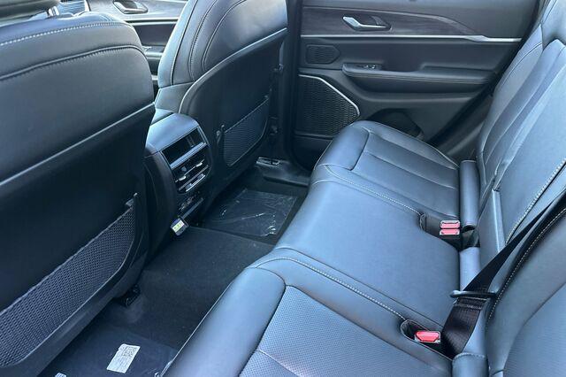 new 2025 Jeep Grand Cherokee 4xe car, priced at $66,075