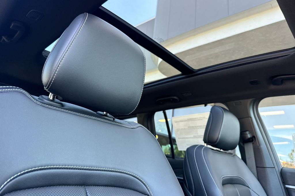 new 2025 Jeep Grand Cherokee 4xe car, priced at $66,075