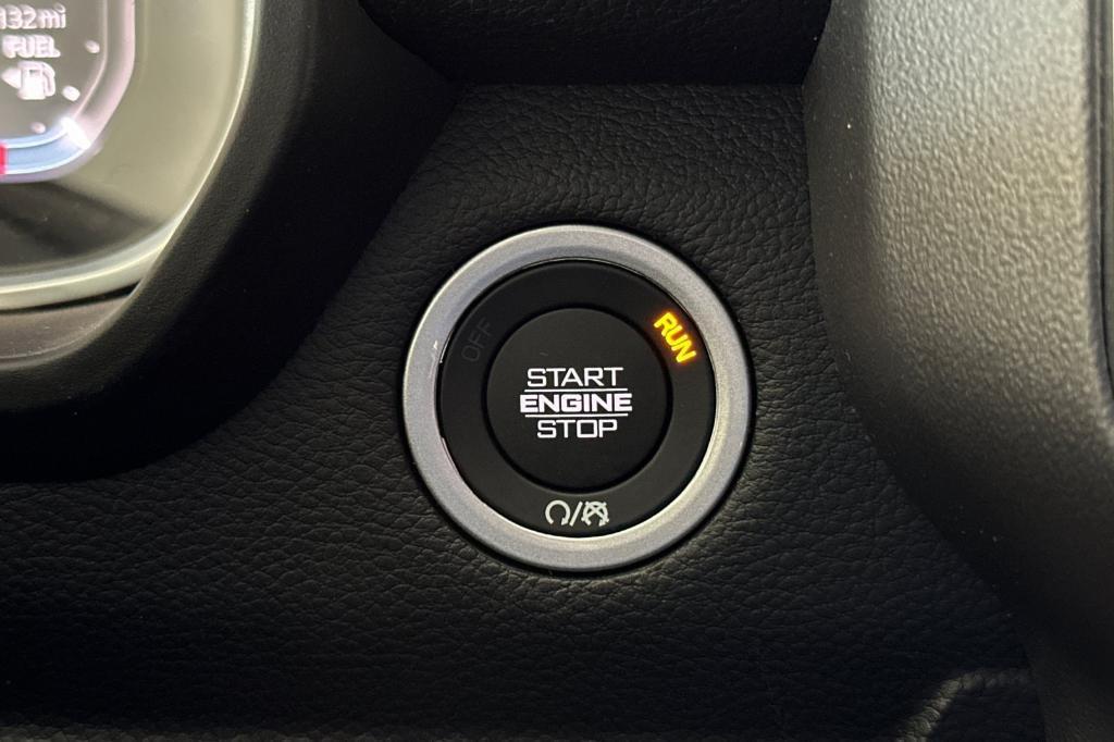 new 2025 Ram 1500 car, priced at $61,535