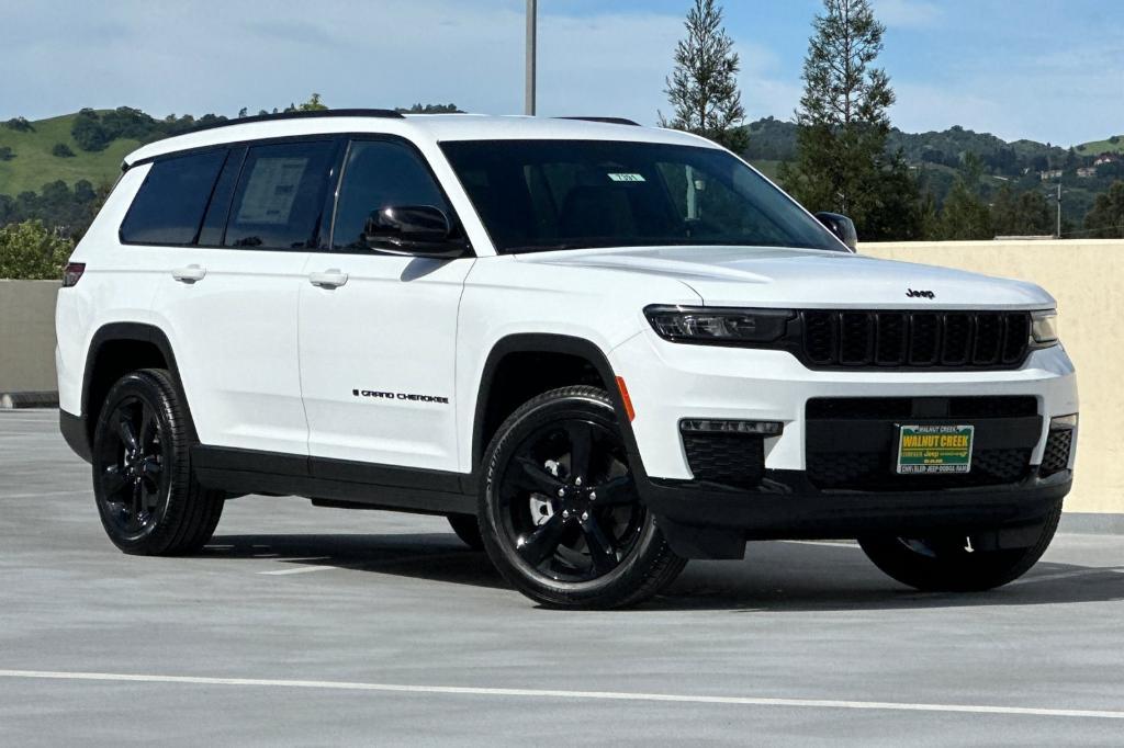 new 2025 Jeep Grand Cherokee L car, priced at $52,420