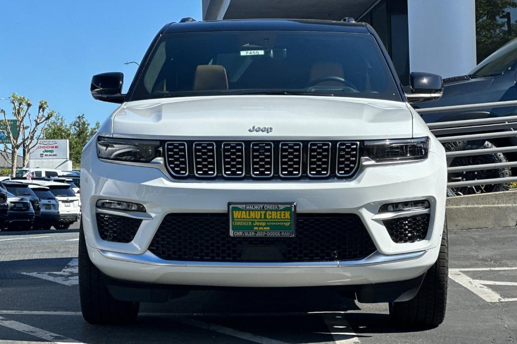 new 2025 Jeep Grand Cherokee car, priced at $68,805