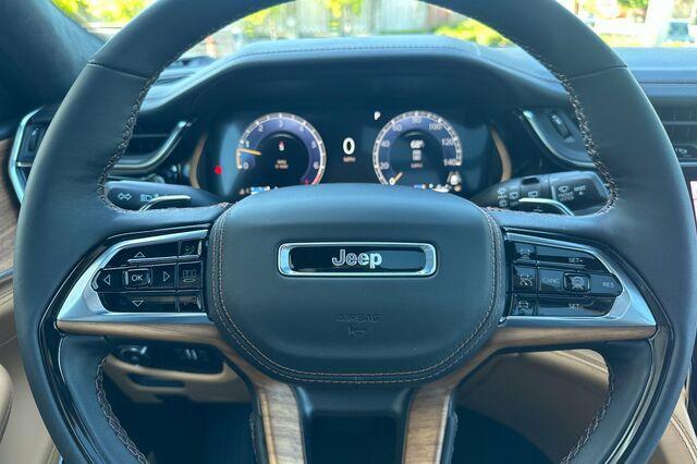 new 2025 Jeep Grand Cherokee car, priced at $68,805