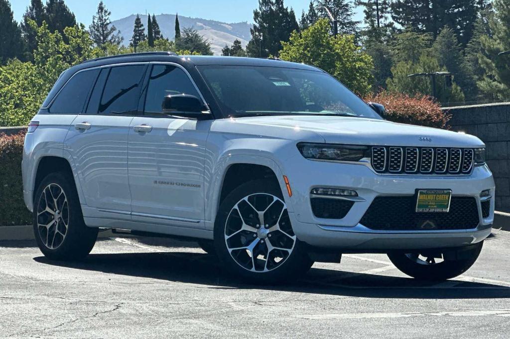 new 2025 Jeep Grand Cherokee car, priced at $68,805