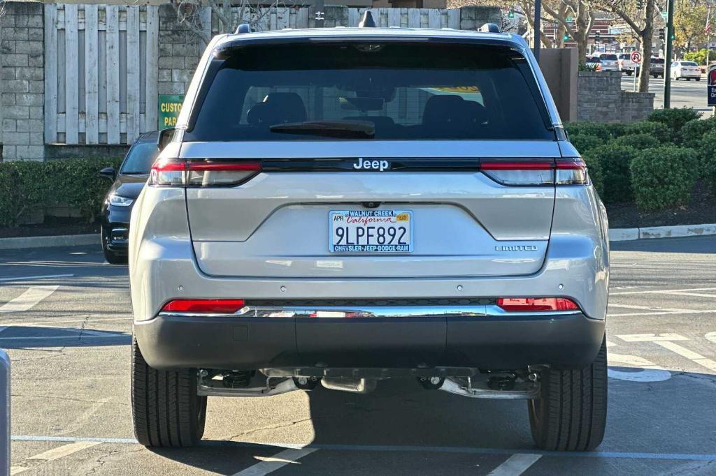 used 2024 Jeep Grand Cherokee car, priced at $38,000