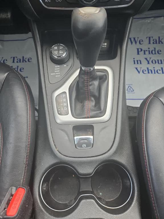 used 2015 Jeep Cherokee car, priced at $7,885