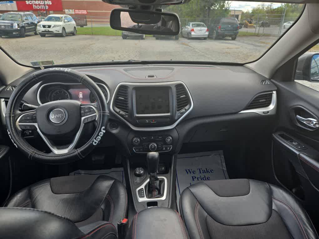 used 2015 Jeep Cherokee car, priced at $7,885