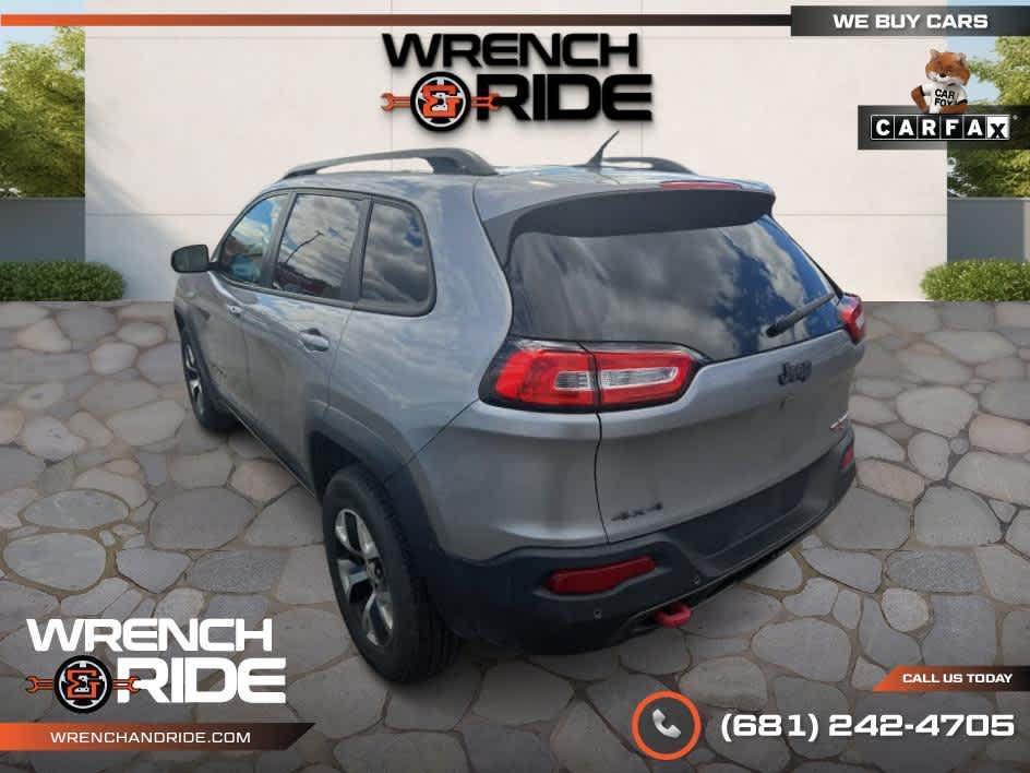used 2015 Jeep Cherokee car, priced at $7,885
