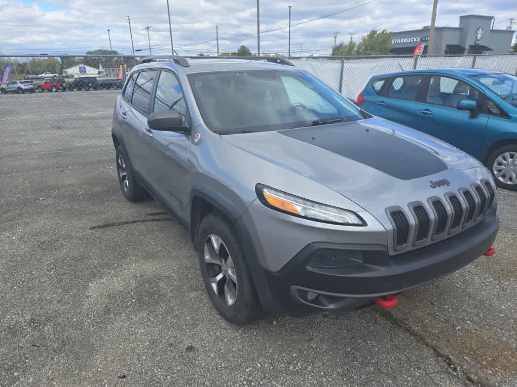 used 2015 Jeep Cherokee car, priced at $7,885