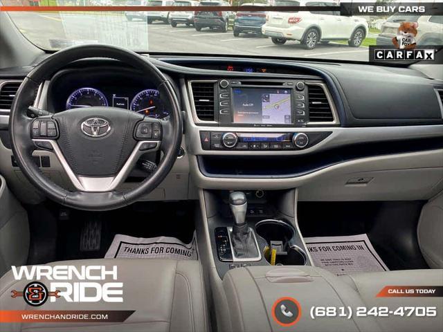 used 2019 Toyota Highlander car, priced at $26,300