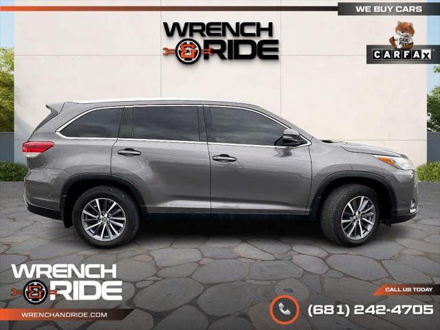 used 2019 Toyota Highlander car, priced at $26,300