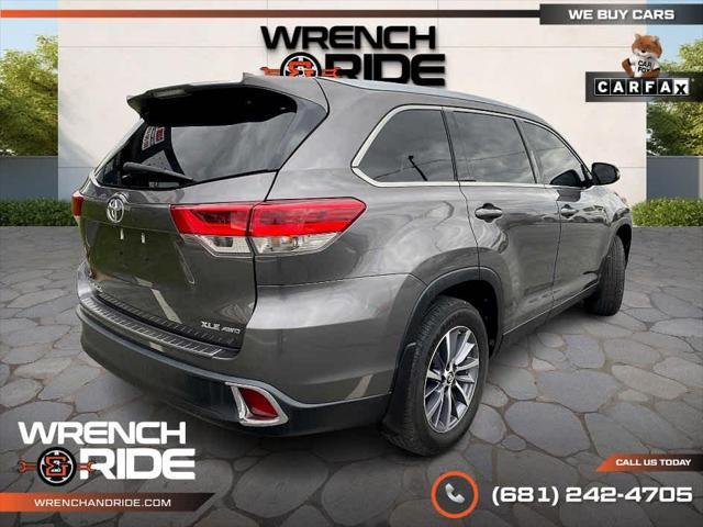 used 2019 Toyota Highlander car, priced at $26,300